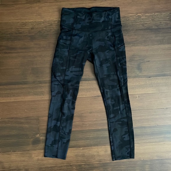 Lululemon Fast and Free HR Crop 23” - Picture 7 of 9